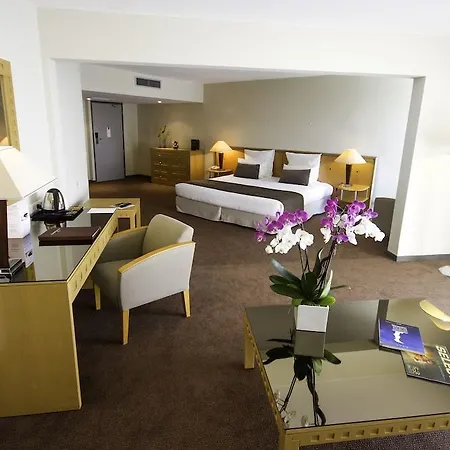 Garden Hotel