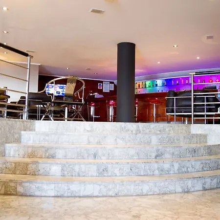 Garden Hotell 4*